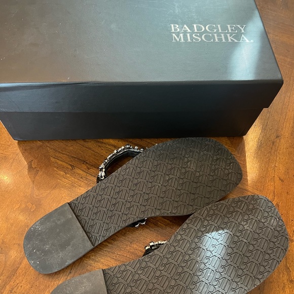 Badgley Mischka “Jenelle” Embellished Strappy Black Rhinestone Sandal Size 8 - Picture 5 of 6